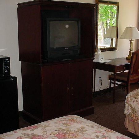 Rodeway Inn Montgomery Ruang foto