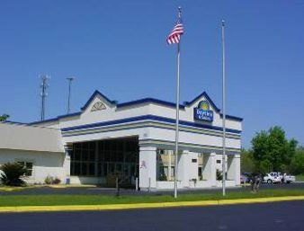Rodeway Inn Montgomery Bagian luar foto